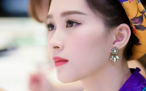 Hướng dẫn kẻ mí mắt hiền như hoa hậu Thu Thảo