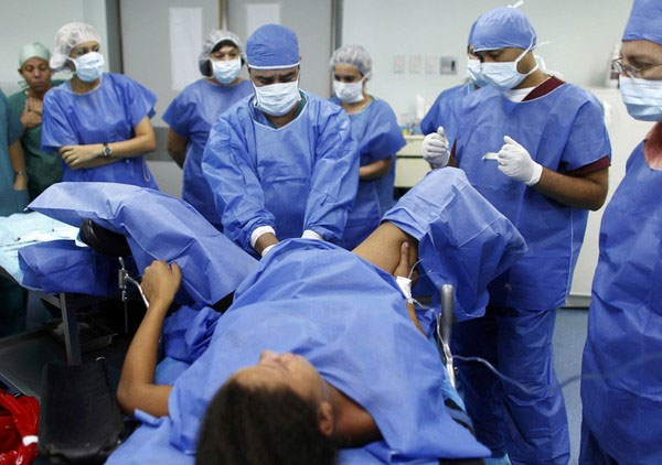 "Vén màn" sự thật phòng đẻ khiến sản phụ "giật mình"