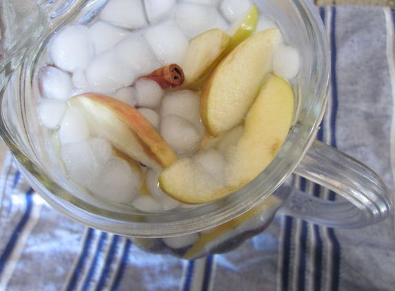 Chia sẻ sự thật: Nước quế táo giúp giảm cân đến 3kg/tuần