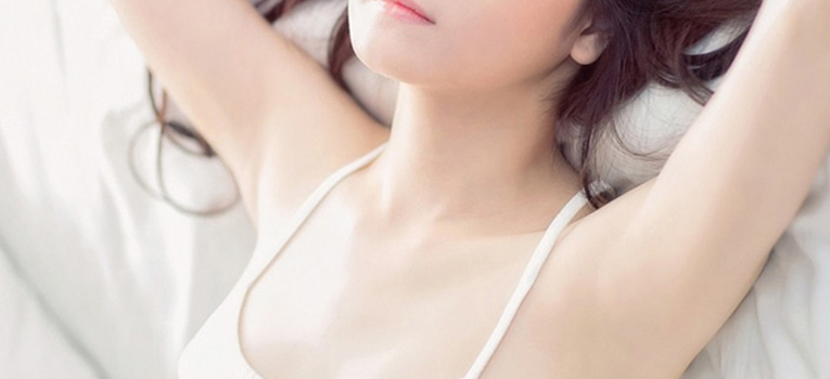Tuyệt Chiêu Dưỡng Vùng “Nách” Luôn Sáng Hồng Chị Em Nên Biết