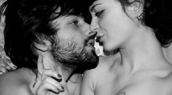 Phụ nữ chán sex: Ăn gì?