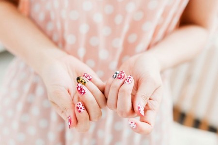 Thủ thuật làm trắng da tay ngày hè