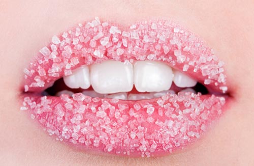 2 bước làm môi dày tức thì để đi chơi Tết