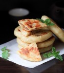 Thêm cách làm bánh rán nhân thịt nóng hổi