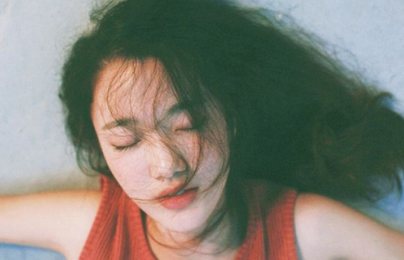 5 thói quen làm đẹp ban đêm khiến bạn già đi trông thấy