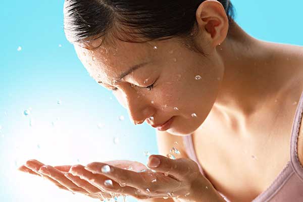 Da xấu đi chỉ vì rửa mặt sai cách
