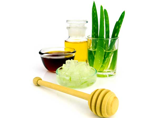 Cách đơn giản đánh bay mụn với cây lô hội