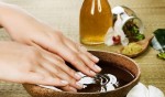 10 loại mỹ phẩm đắt tiền cũng không sánh được với 1 lọ dầu dừa