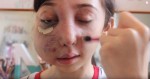 Cô bé biến dạng khuôn mặt dạy trang điểm đang gây sốt
