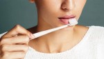 6 mẹo làm đẹp cực hay ho với bàn chải có thể bạn không bao giờ nghĩ tới