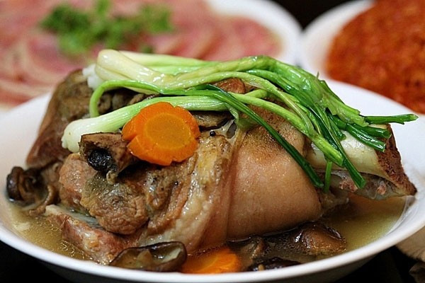 5 món ăn dưỡng da, bổ ngực dành cho chị em