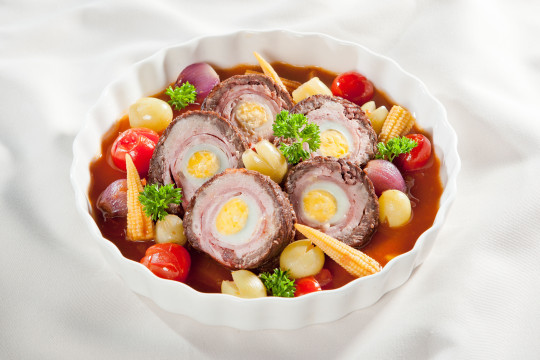 Món ngon hấp dẫn: Bò nấu trái cây