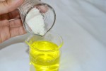 Thoa hỗn hợp này trong 15 phút, lỗ chân lông se khít và không còn thâm đen