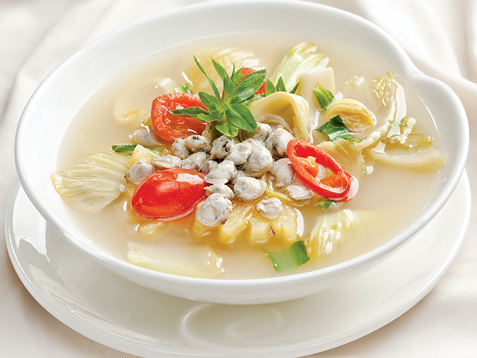 Món ngon hương vị biển: Canh hến dưa cải