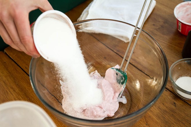 Hút mụn đầu đen cực đơn giản không phải ai cũng biết