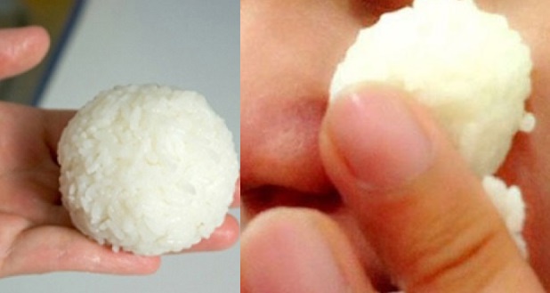 Chỉ với 1 nắm cơm, mụn đầu đen đã được thổi bay tức khắc