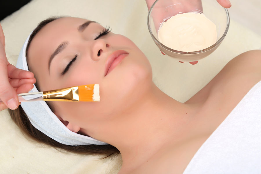 Hỗn hợp đắp lên da là sáng ngay lần đầu tiên sử dụng