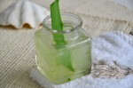 Hướng dẫn tự làm gel nha đam dưỡng da, trị mụn siêu dễ tại nhà