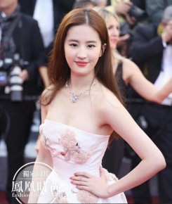 Trang điểm đẹp xinh như sao