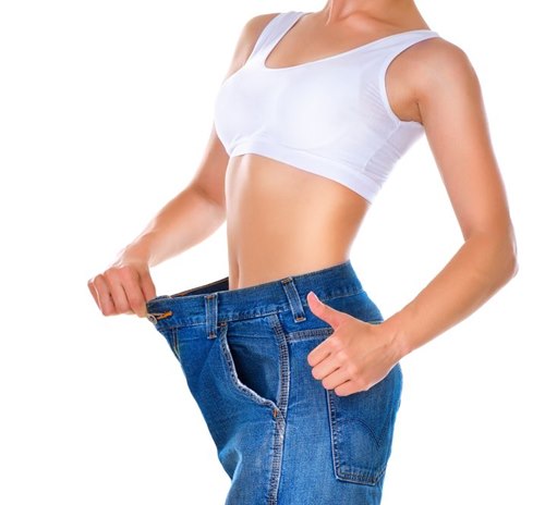 Uống 1 ly nước này trước khi ngủ, vòng eo sẽ thon gọn, mỡ bụng sẽ bị đánh tan