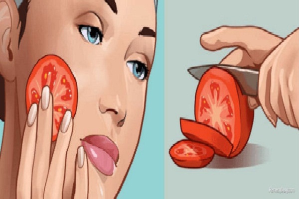 Chà một lát cà chua lên mặt trong 3 phút, bạn sẽ sốc vì kết quả