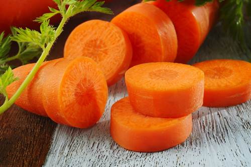 Công thức trị thâm mụn xuất sắc chỉ sau 1 tuần với cà rốt khiến bạn thích mê