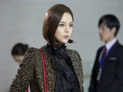 Hạ quyết tâm lập chiến dịch cướp lại chồng từ tay bạn thân