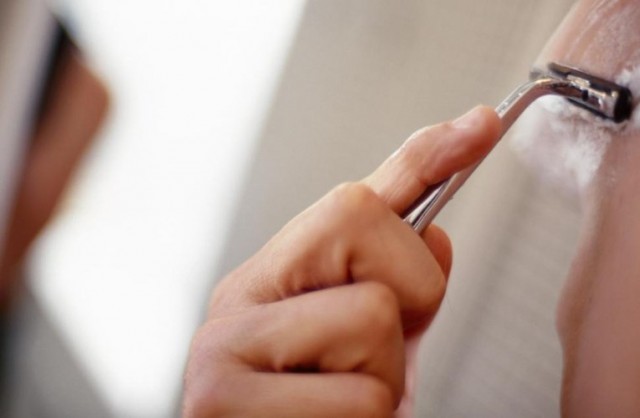 Nên hay không dọn "cỏ" vùng kín