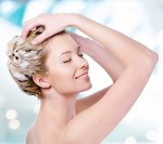 Những sai lầm thường gặp khiến mái tóc bị hư tổn nặng nề