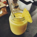 Uống sinh tố dứa 3 lần trong ngày bảo đảm cho vòng 1 nhảy size, tròn đầy, săn chắc