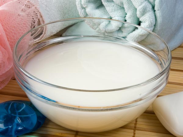 Loại nước rửa mặt giúp da trắng nhanh chóng