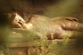 Gặp nhau bởi chữ Duyên, yêu và sống với nhau bởi chữ Nợ