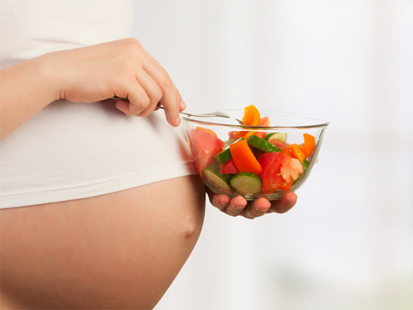 Những điều mẹ phải làm để con thông minh ngay khi còn trong bụng