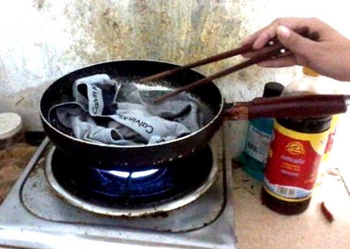 Chuyện “rang quần lót” của chồng và cái kết buồn cười vỡ bụng