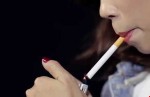 Phụ nữ hút thuốc dễ bị chảy máu não