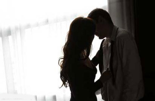 Yêu vợ RẤT NHIỀU nhưng vẫn NGOẠI TÌNH là sao?