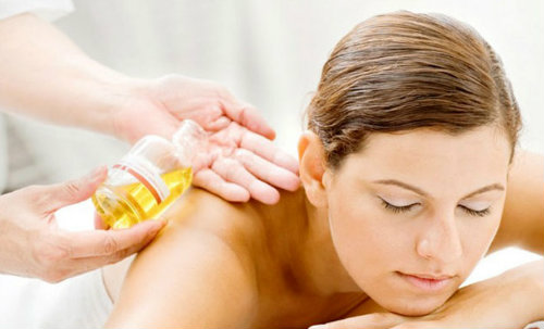 Rạn da sau sinh, môi nứt nẻ giải quyết nhanh gọn với chất này