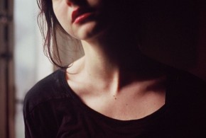 Đàn bà không cần đàn ông không biết chia sẻ cùng vợ