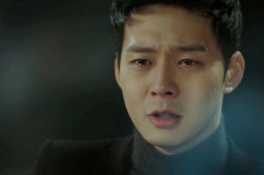 Bần thần trước tờ giấy khám thai và vẻ mặt hồ hởi của người yêu