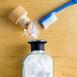 Dùng muối theo cách này, vết ố vàng lâu năm, mùi hôi miệng khó chịu đều biến mất chỉ sau 3 phút