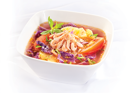 Trổ tài nấu món Canh chua bắp cải tím