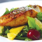 Thơm lừng món Cá chẽm nướng lá chuối