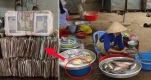 Thùng tiền lẻ hôi tanh gầm giường, chị bán cá khiến chồng ngã ngửa