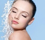 Độc chiêu trị mụn khiến chị em sôi sục săn lùng