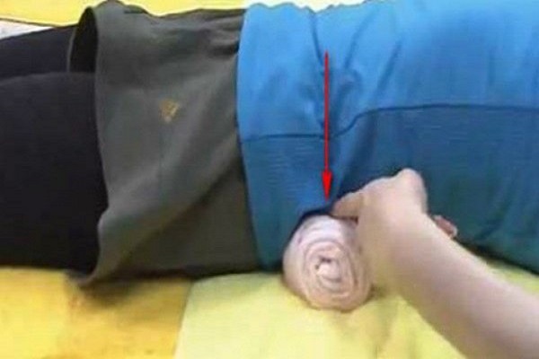 Cách giảm béo bụng thần tốc, nhẹ nhàng bằng khăn tắm như người Nhật