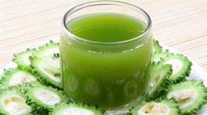 Xuống ngay 2cm mỡ bụng chỉ sau 8 tiếng bằng cách uống cốc nước mướp đắng