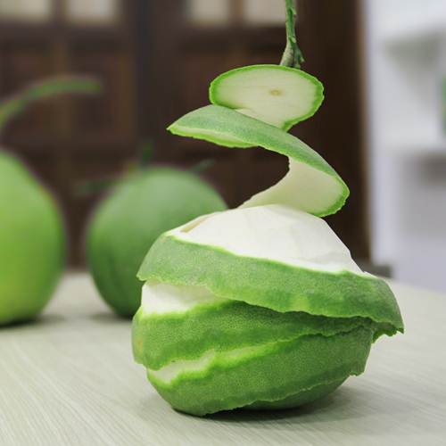 Giữ lại vỏ bưởi để giúp da bật hẳn 2 tông sau 1 lần sử dụng