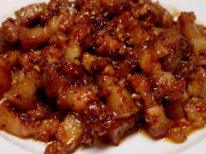 3 cách làm thịt kho tiêu thơm ngon hấp dẫn nhất cho cả nhà mê mẩn, ăn không buông đũa