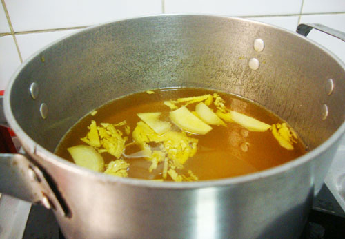 Cho gừng vào nước theo cách này uống vào kiểu gì cũng giảm 3 kg/tuần