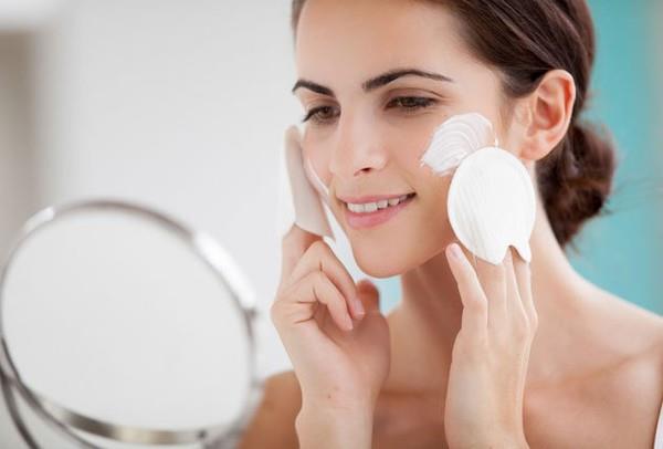 Năm cách dễ dàng để giữ làn da luôn MỀM MẠI trong mùa đông